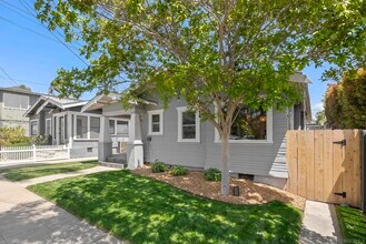 4067 Palmetto Way in San Diego, CA - Building Photo - Building Photo