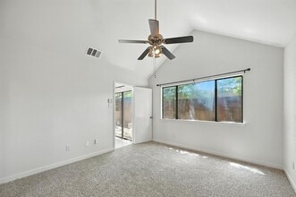 4901 Tree Top Ln in Garland, TX - Building Photo - Building Photo