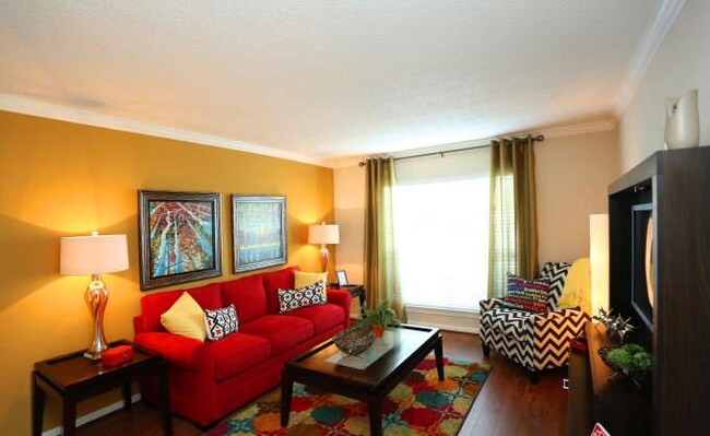 property at 801 Country Pl Dr