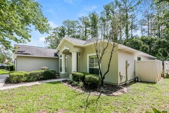 923 Mystic Harbor Dr in Jacksonville, FL - Foto de edificio - Building Photo