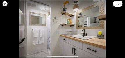 75-5776-5776 Kuakini Hwy in Kailua Kona, HI - Building Photo - Building Photo