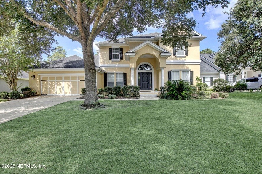 1761 Highland View Dr in St. Augustine, FL - Building Photo