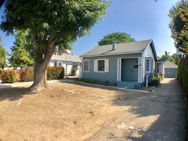 property at 6200-6202 N Muscatel Ave