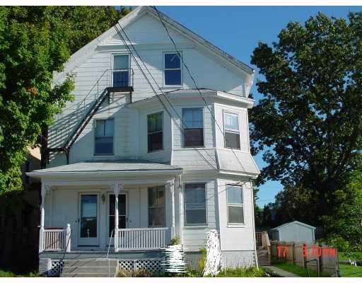 26-28 Kimball St in Pawtucket, RI - Building Photo