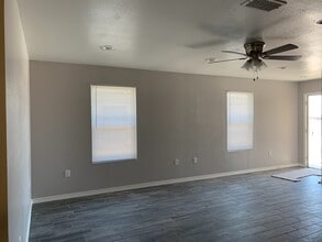 2620 E 14th St in Clovis, NM - Building Photo - Building Photo