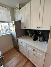 35 Grove St in Boston, MA - Building Photo - Building Photo