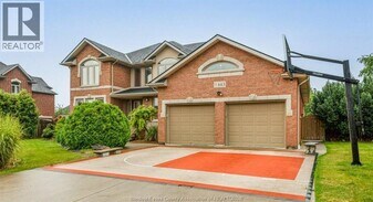 443 Leffler Dr in Windsor, ON - Building Photo