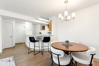 Ocean Plaza Apartments in Revere, MA - Building Photo - Building Photo