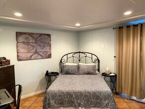 4541 Felton St, Unit 2 in San Diego, CA - Building Photo - Building Photo