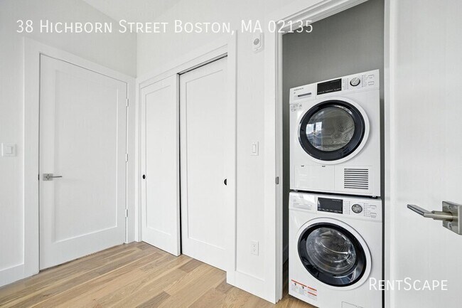 property at 38 Hichborn St