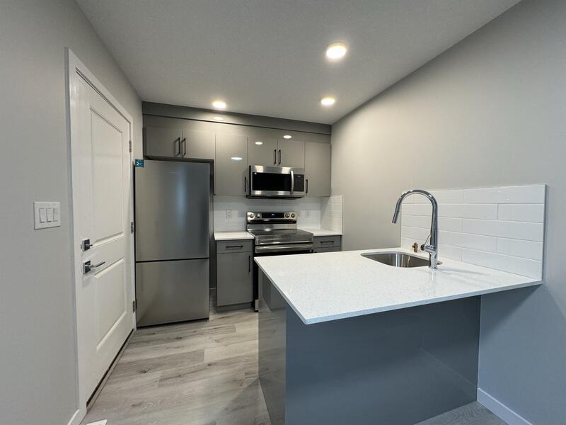 4305-4338 38 St in Beaumont, AB - Building Photo