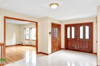 9 Adams St in Morganville, NJ - Building Photo - Building Photo