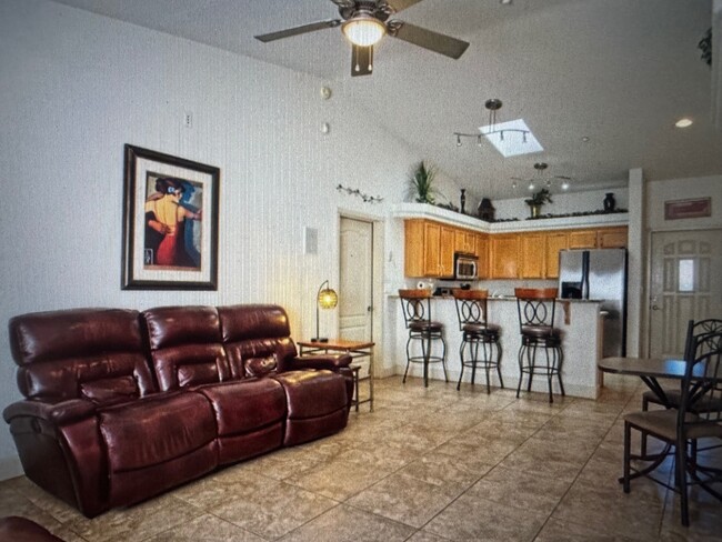 2800 Tonto Dr, Unit AVR 101 in Lake Havasu City, AZ - Building Photo - Building Photo