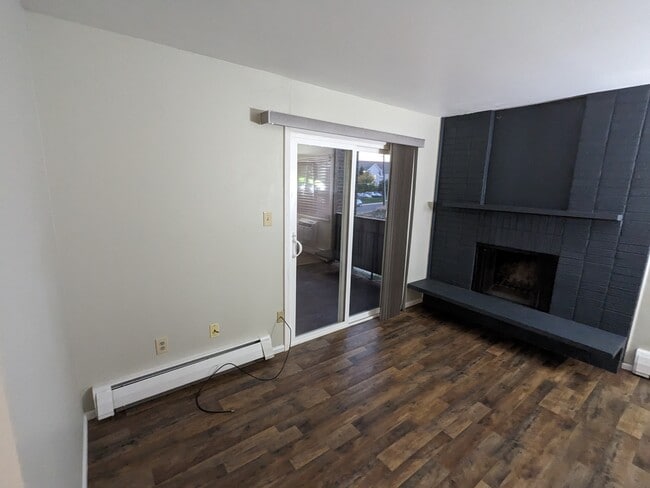 8330 Zuni St in Denver, CO - Building Photo - Building Photo