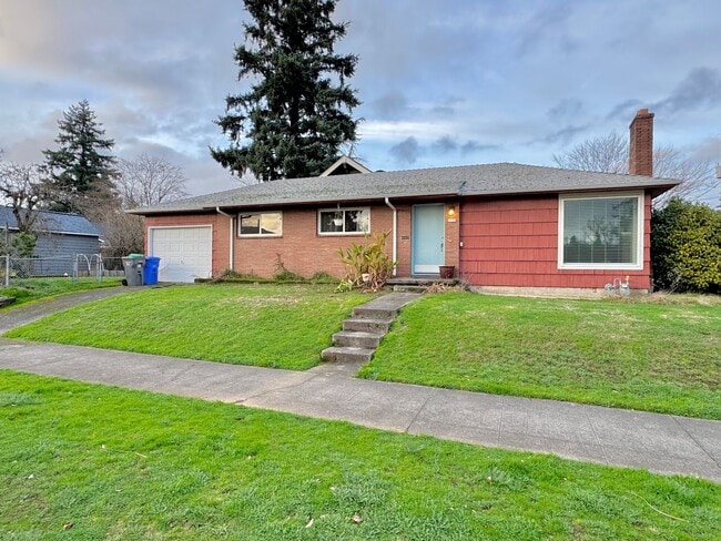 property at 6229 NE Siskiyou St