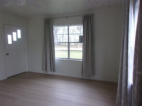 1539 Jerrell Coffee Rd in Columbus, TX - Building Photo - Building Photo