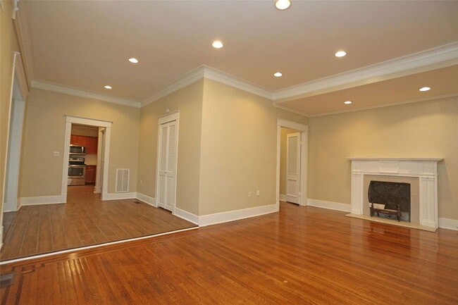 614 W Alabama St in Houston, TX - Foto de edificio - Building Photo