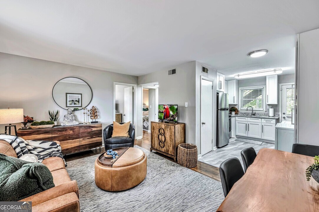 2858 Rosehill St in Austell, GA - Building Photo