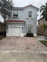 3951 NE 13th Dr in Homestead, FL - Building Photo