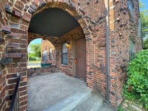 2304-1415 N Youngs Blvd in Oklahoma City, OK - Building Photo - Building Photo