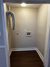 1177 E 65th St in Kansas City, MO - Building Photo - Building Photo