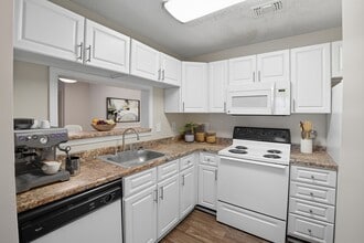 Clemson Ridge Apartments in Seneca, SC - Building Photo - Building Photo