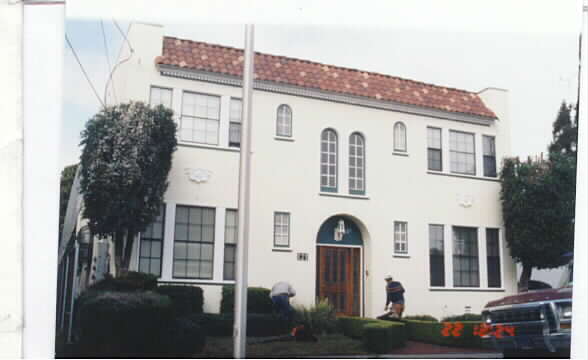 121 Tilton Ave in San Mateo, CA - Building Photo - Building Photo