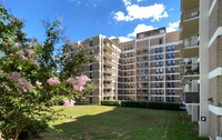 Barton House in Arlington, VA - Building Photo - Building Photo