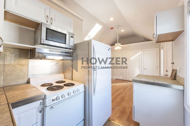 property at 1 Wimbledon Dr