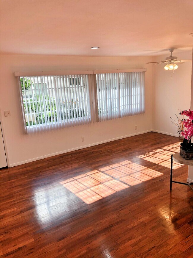 2701 Abbot Kinney Blvd Apartments and Nearby Los Angeles Apartments For