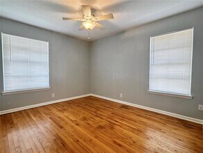 11329 Wyatt St in Dallas, TX - Building Photo - Building Photo