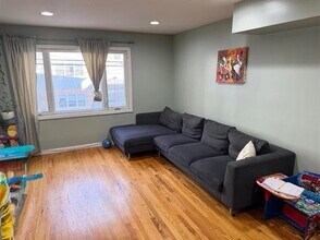 69 Cambridge Ave in Jersey City, NJ - Building Photo - Building Photo