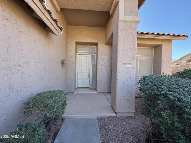 2311 E Silverwood Dr in Phoenix, AZ - Building Photo - Building Photo