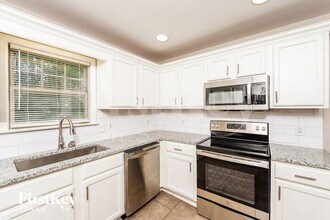 105 Whispering Way in Odenville, AL - Building Photo - Building Photo