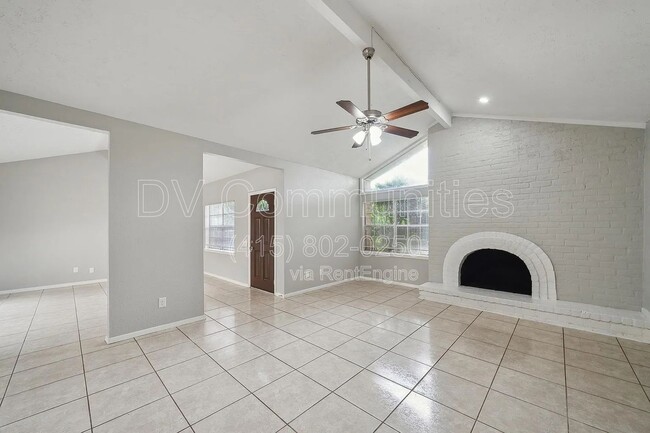 property at 4702 N Cashel Cir