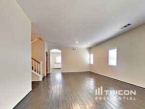 43430 Rucker St in Lancaster, CA - Building Photo - Building Photo