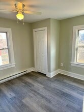 39 N Spring St, Unit 2nd and 3rd floor in Meriden, CT - Foto de edificio - Building Photo