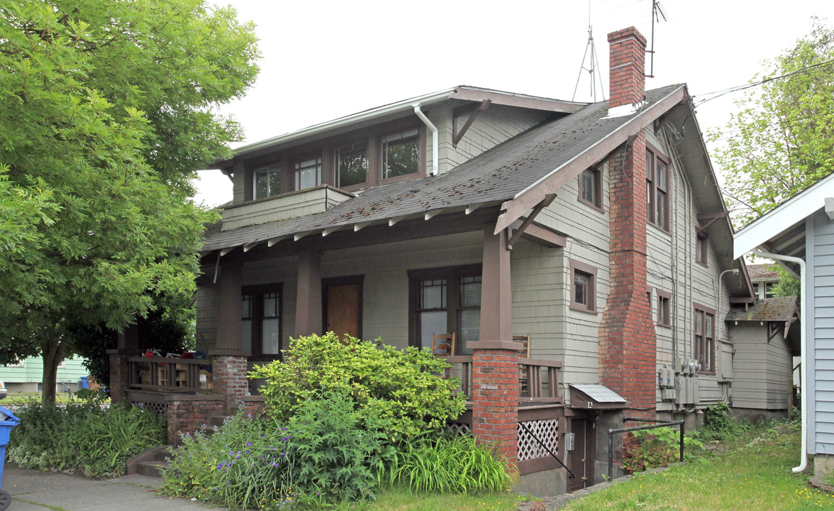 1302 S 9th St in Tacoma, WA - Building Photo