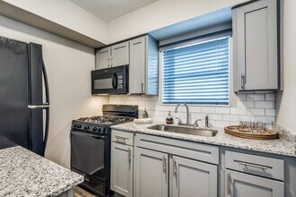 Residences at The Union in Denton, TX - Building Photo - Interior Photo