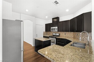 1148 Pine Cove Ct in Henderson, NV - Building Photo - Building Photo