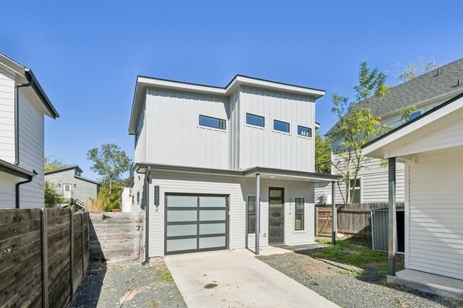 2916 E 13th St in Austin, TX - Building Photo - Building Photo