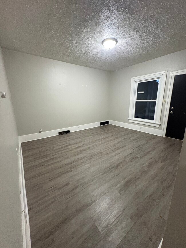 50 Rowland Ave, Unit 50 Rowland in Mansfield, OH - Foto de edificio - Building Photo