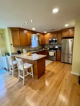 275 Donohue Rd in Dracut, MA - Foto de edificio - Building Photo