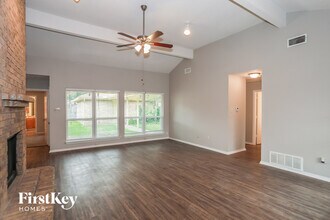 2106 Stein Way in Carrollton, TX - Building Photo - Building Photo