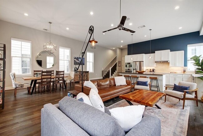 property at 4810 Springdale Rd