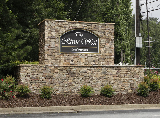 River West Condominiums in Atlanta, GA - Foto de edificio - Building Photo