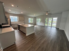 1840 Hardwood Ct in Conway, SC - Building Photo - Building Photo