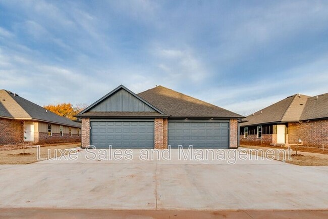 property at 11613 Mackenzie Wy