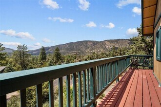 2304 Woodland Dr in Pine Mountain Club, CA - Building Photo - Building Photo
