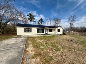 1303 Highpoint Rd in Albertville, AL - Building Photo - Building Photo